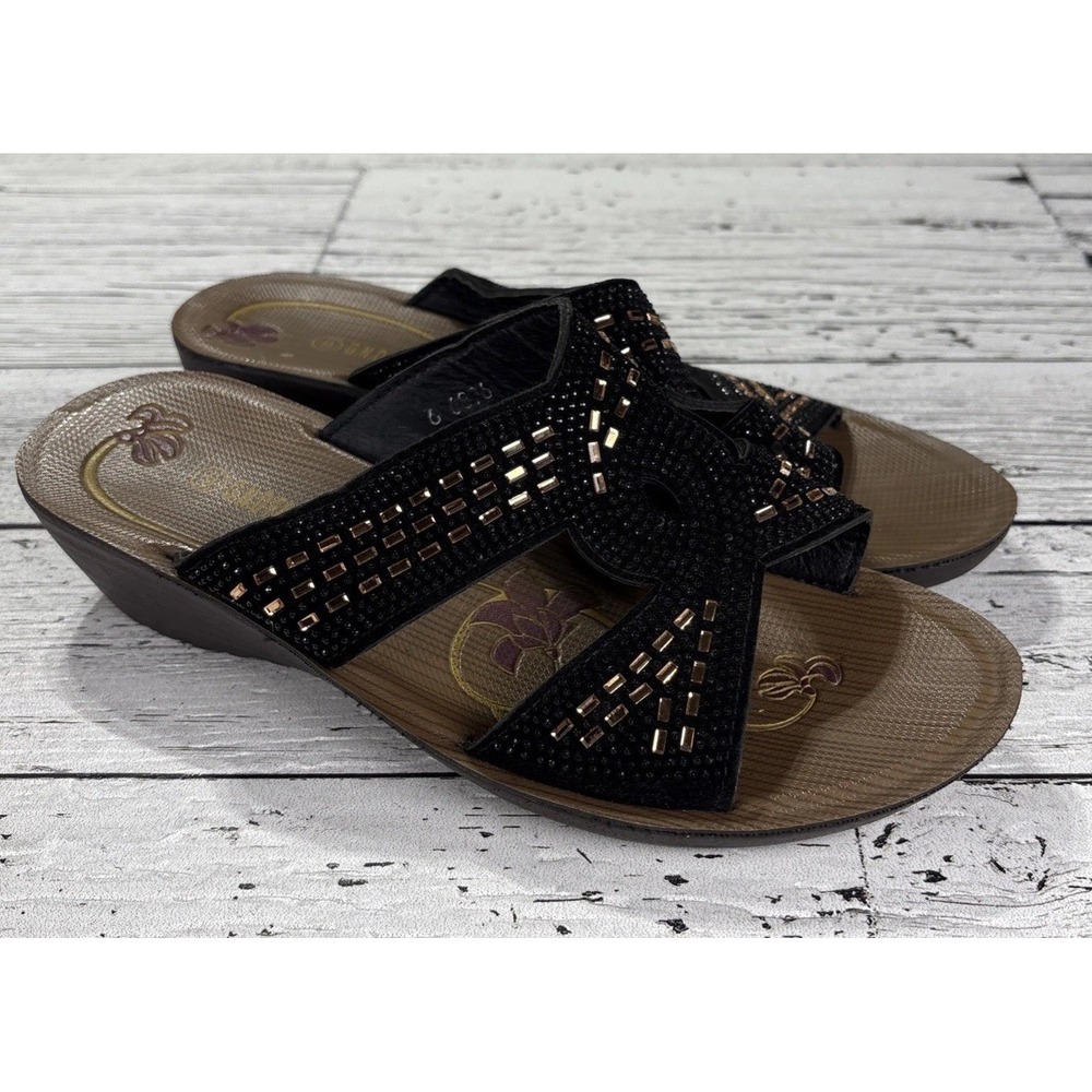 G.N.D Womens  Sz 7 1/2 Black  rhinestone accent Sandals New in Box style‎ # 9639